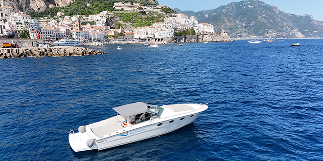 water taxi in Amalfi