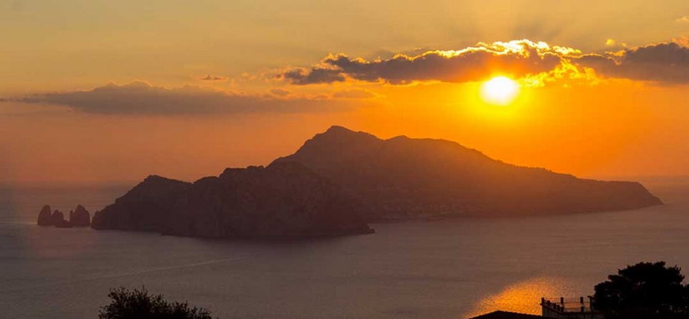 Capri mini cruise at sunset